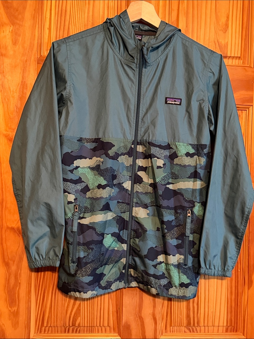 Patagonia Boys' Light & Variable Hoody XL